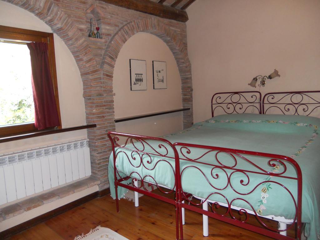 Il Giardino Degli Ulivi Βίλα Castelraimondo Δωμάτιο φωτογραφία