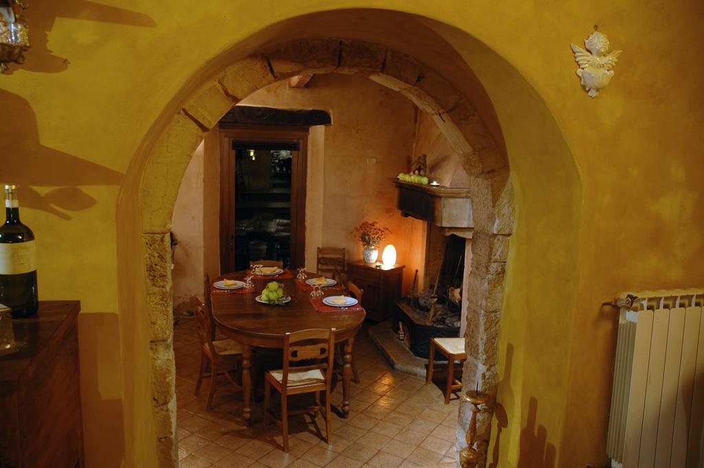 Il Giardino Degli Ulivi Βίλα Castelraimondo Εξωτερικό φωτογραφία
